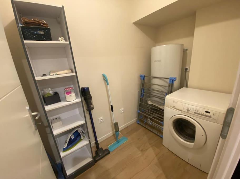 Appartement T2 Spacieux Et Equipe Mions Exterior photo